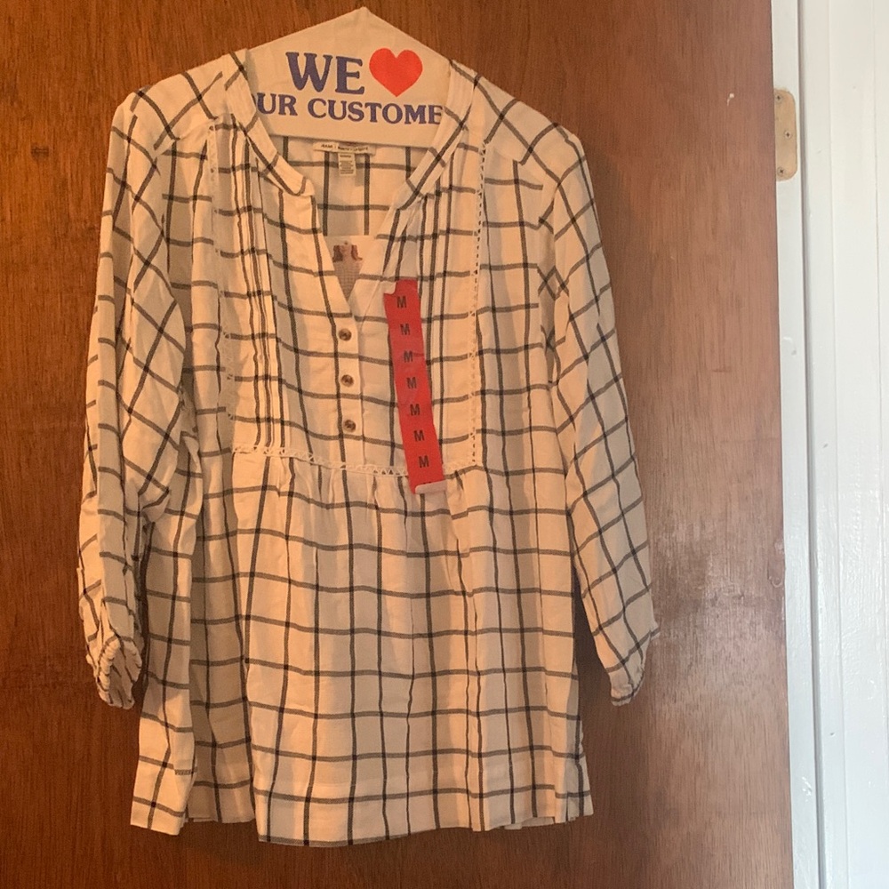 NWT Wrangler 1/2 button top